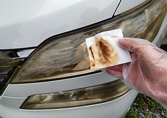 ガラスやライトのキズ・汚れ